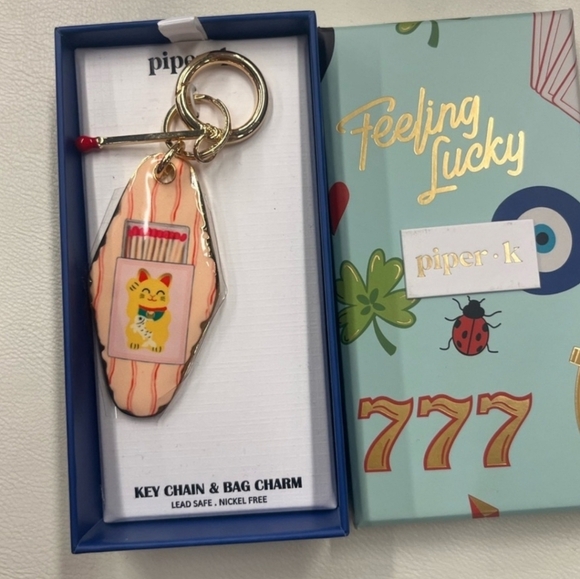 🐱🔹️Piper K🔹️ Matchbox with Maneki Neko Lucky Fortune Cat Keychain Bag Charm - Picture 4 of 5